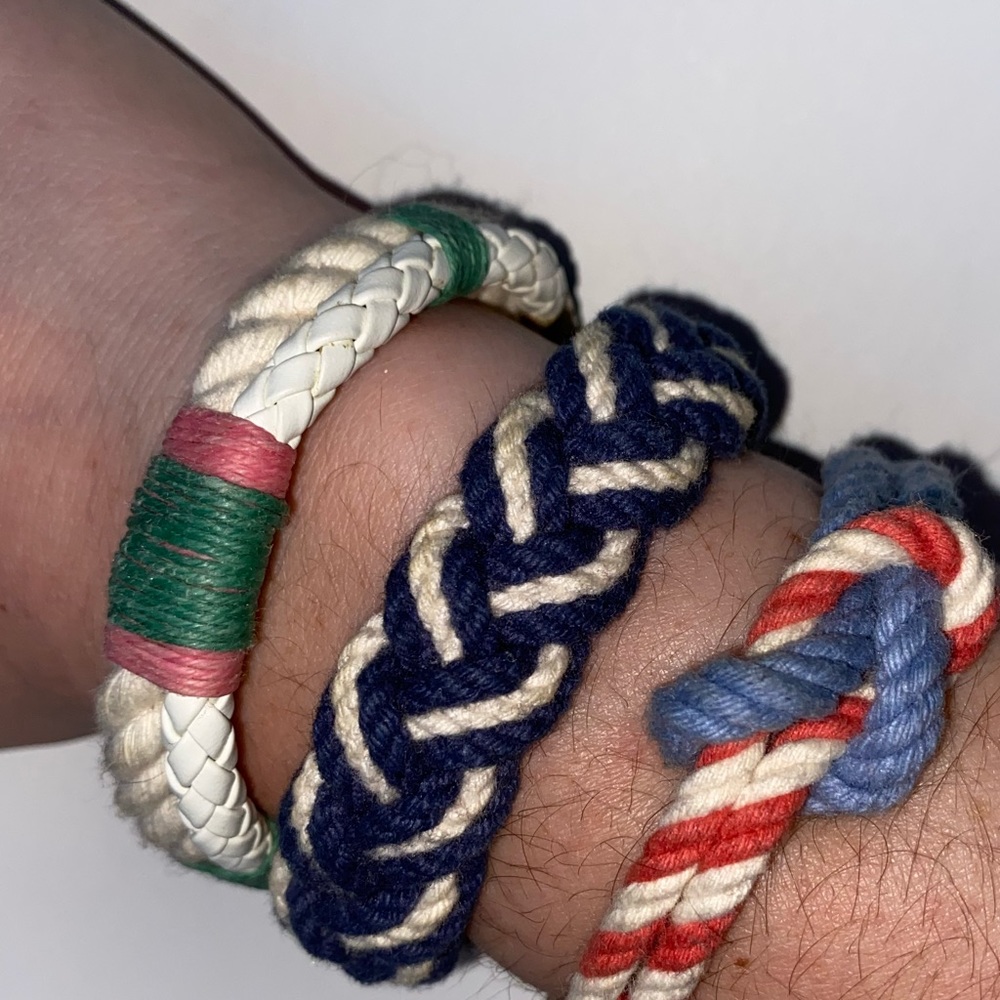 Anchor bracelets